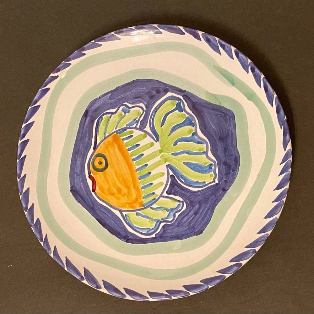 ITALY PLATE HAND PAINTED POTTERY FISH WHITE BLUE GREEN HOME DINING LUNCHEON